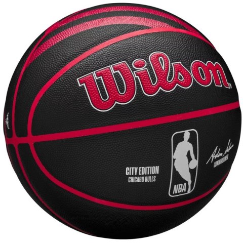 Piłka do koszykówki Wilson NBA Team City Collector Chicago Bulls WZ4024105XB Piłka do koszykówki Wilson NBA Team City Collector Chicago Bulls WZ4024105XB