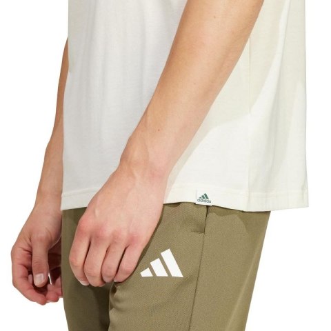 Koszulka adidas Growth Badge Graphic M IS2873 Koszulka adidas Growth Badge Graphic M IS2873