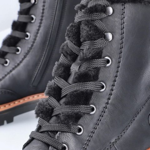 Buty z futerkiem Rieker W 72625-00 RKR714